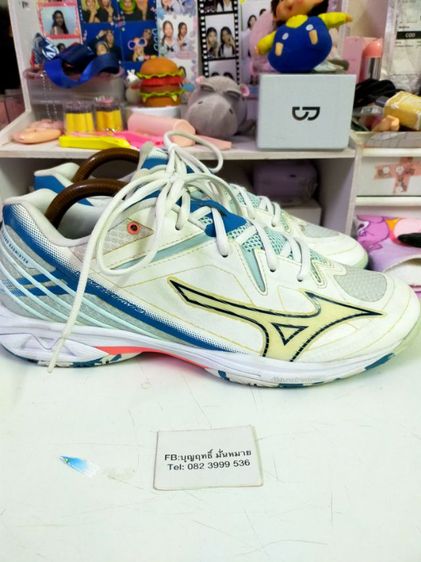 รองเท้า ตีแบด Mizuno ไซซ์ 44 28.5 สภาพใหม่ ไม่ขาด พื้นดีไม่สึก สวยๆ