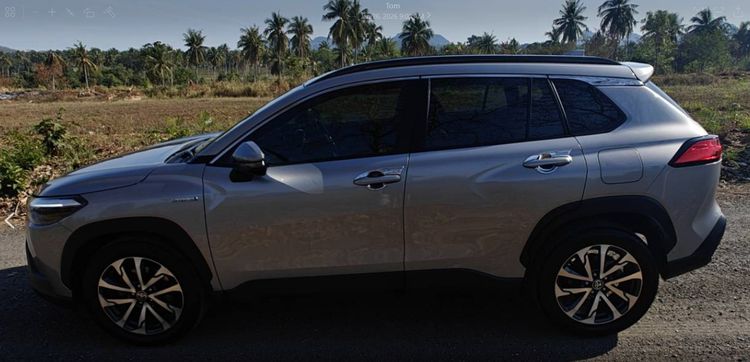 Toyota Corolla Cross 2021 1.8 Hybrid Premium Safety Utility-car ไฮบริด เกียร์อัตโนมัติ บรอนซ์เงิน