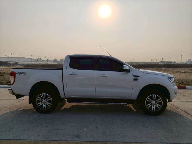 Ford Ranger 2018 2.2 XLT 4WD Pickup ดีเซล เกียร์ธรรมดา ขาว รูปที่ 4