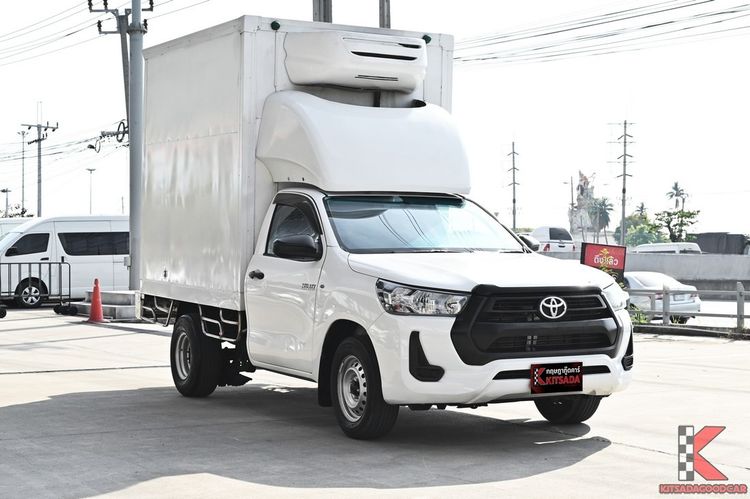 รถ Toyota Hilux Revo 2.4 Entry สี ขาว
