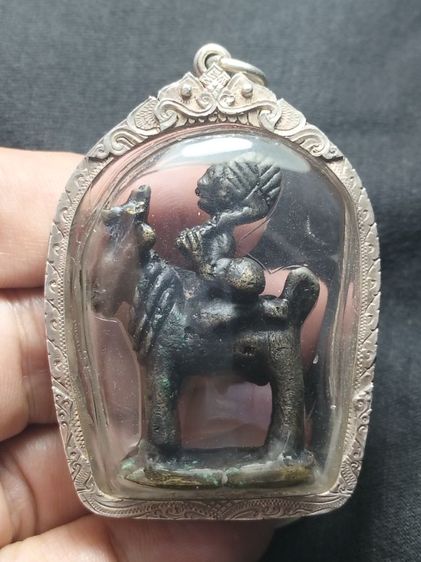 พระสิวลีทรงแพะหล่อโบราณไทยใหญ่เลี่ยมเงินแท้ยกซุ้ม รูปที่ 6