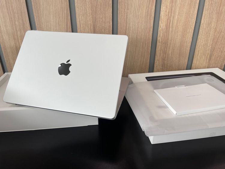 MacBook Pro M4 Ram 24 1 TB