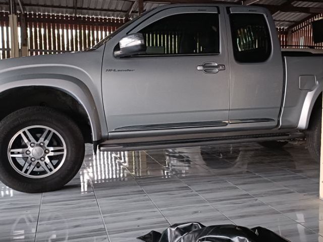 Isuzu D-MAX 2011 2.5 Hi-Lander Super Titanium Pickup ดีเซล ไม่ติดแก๊ส เกียร์ธรรมดา เทา รูปที่ 3