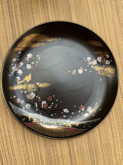 ของตกแต่งบ้านอื่นๆ จานเคลือบงานดินเผาญี่ปุ่น ลายมงคล มือสองเหมือนใหม่
