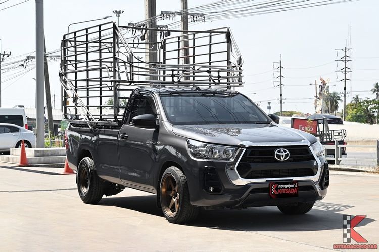 รถ Toyota Hilux Revo 2.4 Entry สี เทา