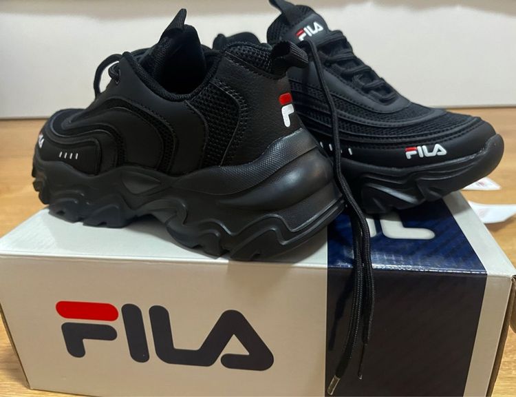 รองเท้า Fila สภาพดี มือสอง รูปที่ 9