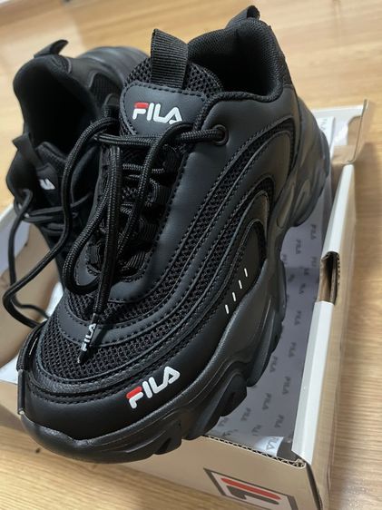 ดำ รองเท้า Fila สภาพดี มือสอง