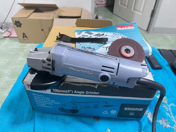 Makita 9500NB เป็นเครื่องเจียรไฟฟ้าขนาด 4 นิ้ว (100 มม.) ยอดนิยมที่ผลิตในประเทศญี่ปุ่น รูปที่ 9