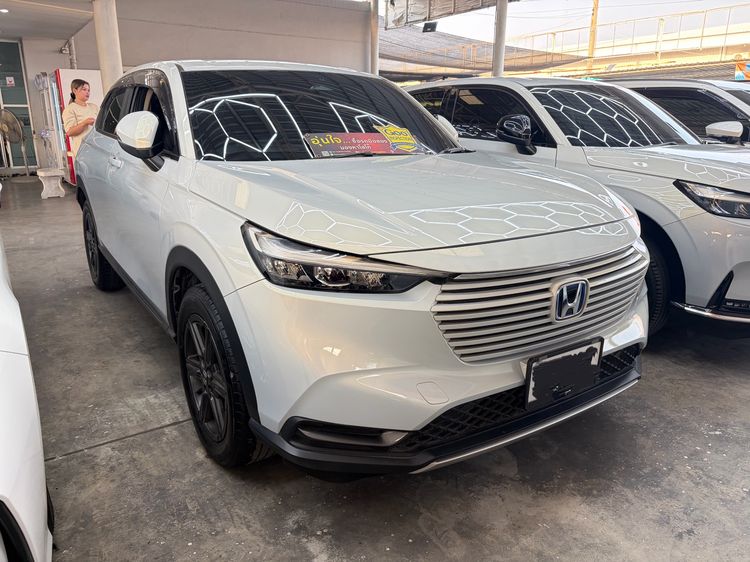 รถ Honda HR-V 1.5 EL e:HEV สี ขาว
