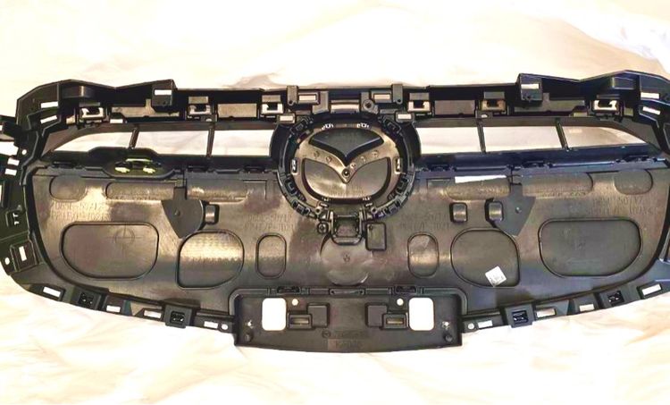 กระจังหน้า Mazda 2 ultra ปี 2025 รูปที่ 3