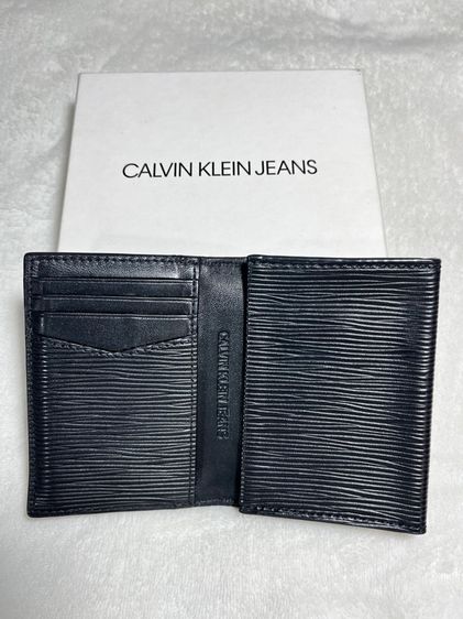 กระเป๋าCalvin Klein พร้อมกล่องและถุงผ้า มือสอง รูปที่ 2