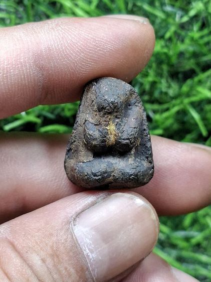 ปิดตาลงรักปิดทองเก่า เนื้อผงคลุกรัก ไม่ทราบที่