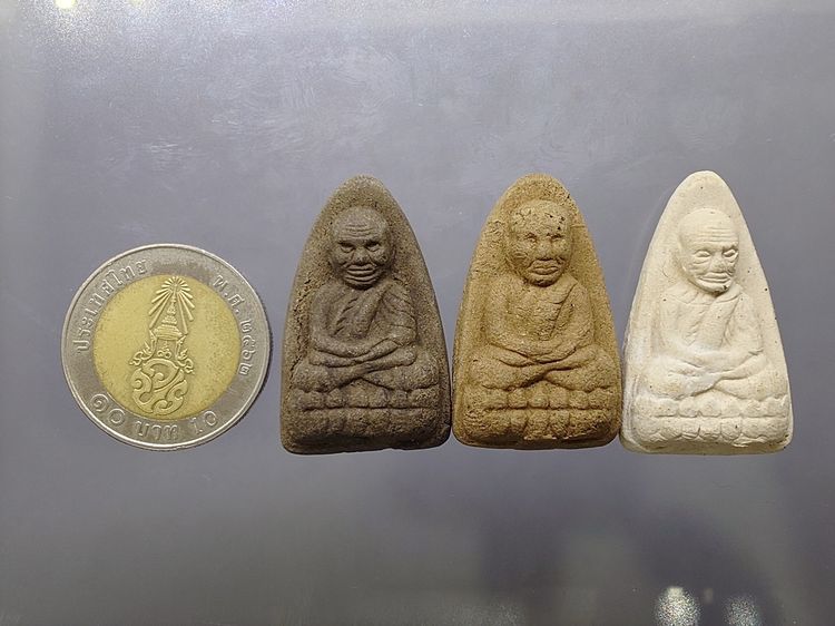 หลวงพ่อทวด เหยียบน้ำทะเลจืด ชุดเนื้อว่าน หลังอาจารย์ทิม นวะ พิมพ์โบราณย้อนยุค รุ่น 101 ปี อาจารย์ทิม ปี2556 พร้อมตลับเดิม รูปที่ 5