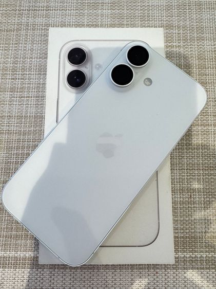 128 GB iPhone 16 สีขาว 128 ประกันศูนย์ ผ่อนได้