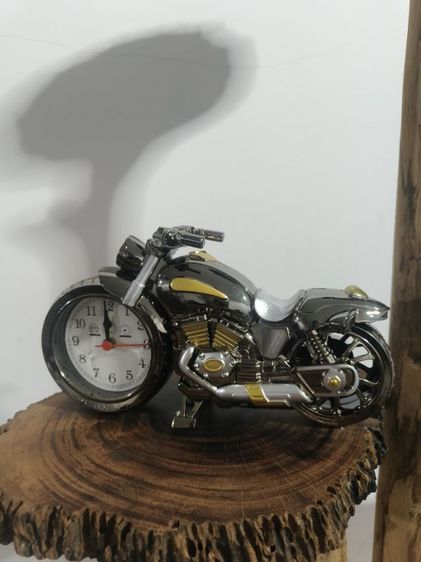 นาฬิกาตั้งโต๊ะ