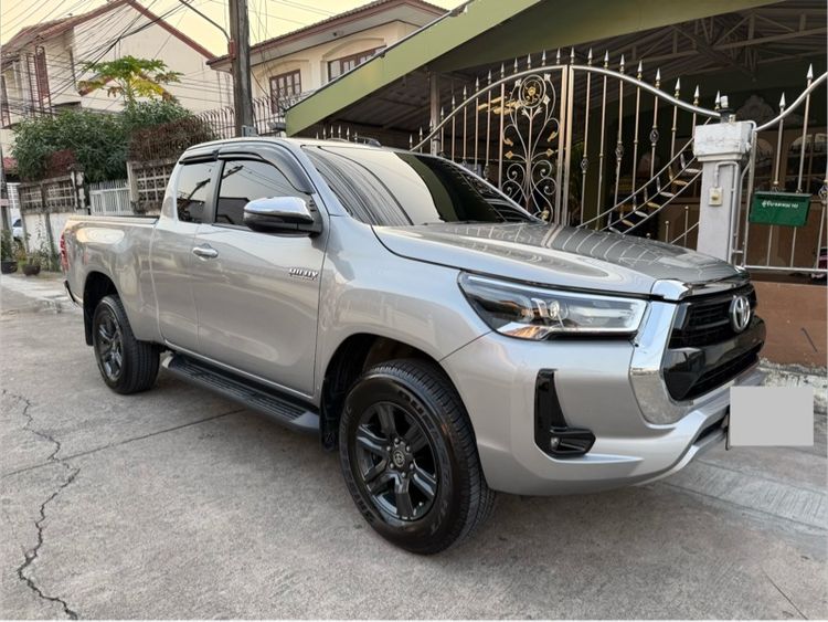 Toyota Hilux Revo 2022 Smart Cab 2.4 Mid Prerunner Pickup ดีเซล ไม่ติดแก๊ส เกียร์อัตโนมัติ เงิน รูปที่ 3