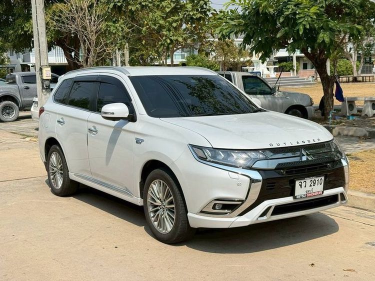 Mitsubishi Outlander 2021 Phev 2.4 GT Premium 4WD Utility-car ไฮบริด ไม่ติดแก๊ส เกียร์อัตโนมัติ ขาว รูปที่ 3