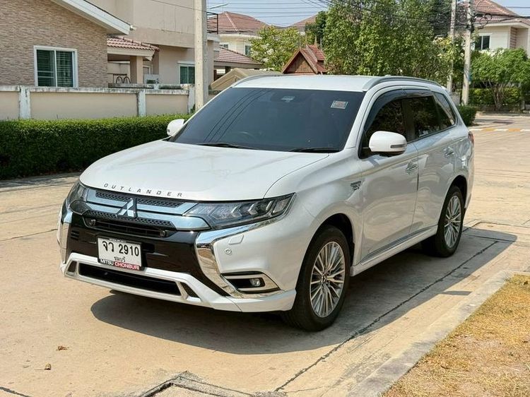 รถ Mitsubishi Outlander Phev 2.4 GT Premium 4WD สี ขาว