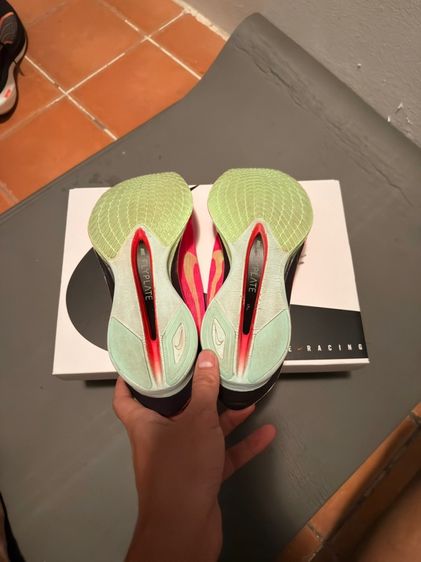 NIKE ZOOMX VAPORFLY  รูปที่ 5