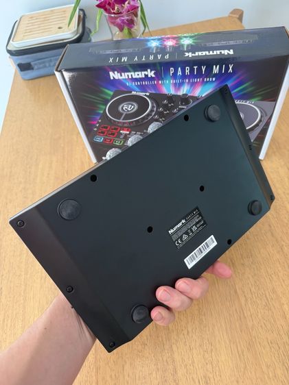 🎧 Numark Party Mix DJ Controller — Like New (Boxed) รูปที่ 2