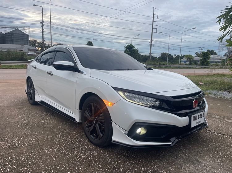 รถ Honda Civic 1.5 Turbo RS สี ขาว