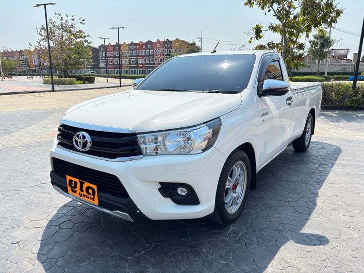 รถ Toyota Hilux Revo 2.8 J Plus สี ขาว
