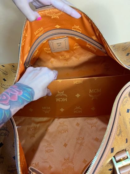 กระเป๋าเดินทางmcmของแท้ รูปที่ 11