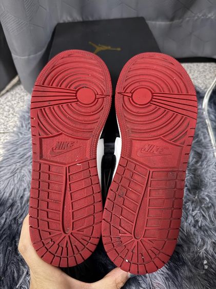 Nike Air Jordan 1Low GS รูปที่ 5