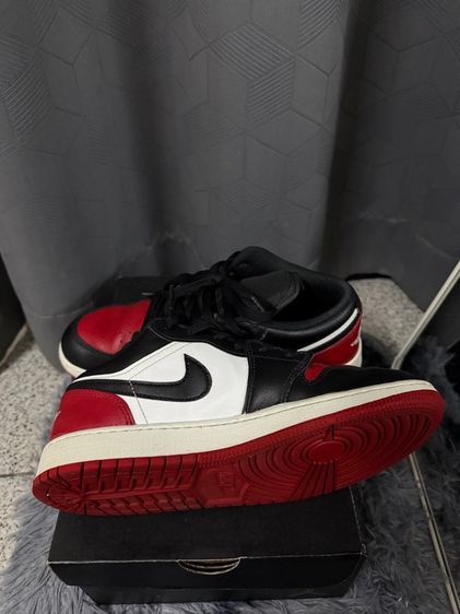 Nike Air Jordan 1Low GS รูปที่ 2