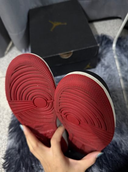 Nike Air Jordan 1Low GS รูปที่ 6