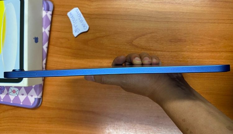 iPad (รุ่นที่ 10) Wi-Fi 64GB ศูนย์ไทยแท้เดิมๆ มีกล่อง ไม่ติดล็อกไดๆ รูปที่ 5