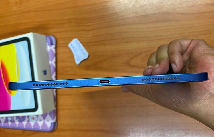 iPad (รุ่นที่ 10) Wi-Fi 64GB ศูนย์ไทยแท้เดิมๆ มีกล่อง ไม่ติดล็อกไดๆ รูปที่ 6
