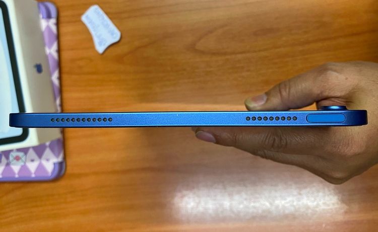 iPad (รุ่นที่ 10) Wi-Fi 64GB ศูนย์ไทยแท้เดิมๆ มีกล่อง ไม่ติดล็อกไดๆ รูปที่ 4