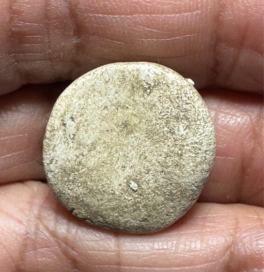 🙏พระผงจันทร์ลอย เก่า  ไม่ทราบที่🙏พระสมเด็จพิมพ์โบราณฐานห้าชั้น มึซ่อมมุมเดิม องค์ละ1000 รูปที่ 2