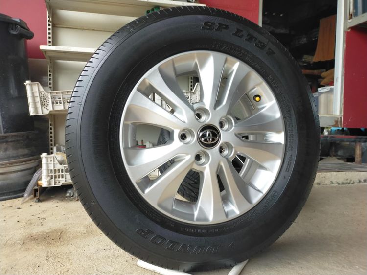 แม็กโตโยต้า ขอบ16 สีเดิม พร้อมยางดันลอป 215 65 16 ปี24 ยางสวย ใส่ revo vigo ตัวเตี้ย รูปที่ 3