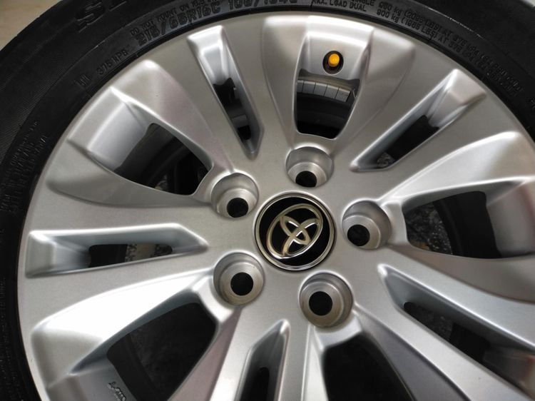 แม็กโตโยต้า ขอบ16 สีเดิม พร้อมยางดันลอป 215 65 16 ปี24 ยางสวย ใส่ revo vigo ตัวเตี้ย รูปที่ 6