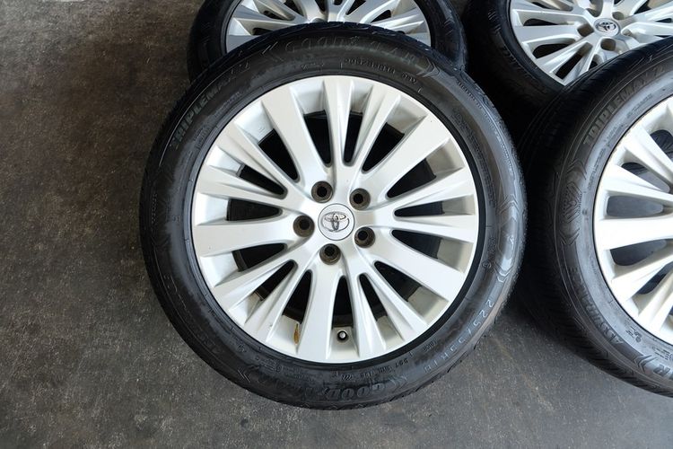 🤩 Alphard 20 18นิ้ว  Top Model  แถมยาง Goodyear 225 55R18  ปี22  รูปที่ 2