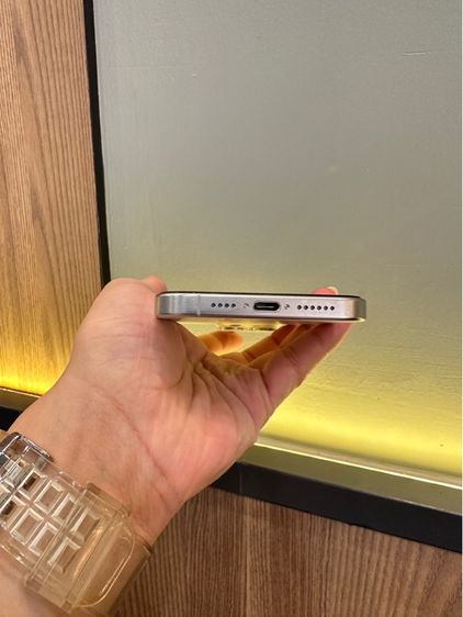 iPhone 15 Pro Max รูปที่ 4