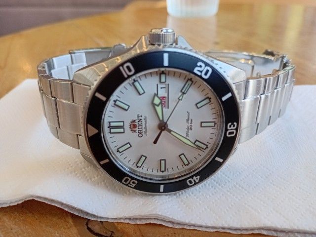 น้ำเงิน Orient Oreint  แท้ ครับ คุ้มราคา คุณภาพพอๆ Seiko