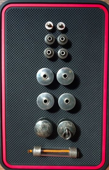 ขายเหมาหัวตะกรุด 7 คู่เนื้อเงินแท้เก่าโบราณสภาพเยี่ยม