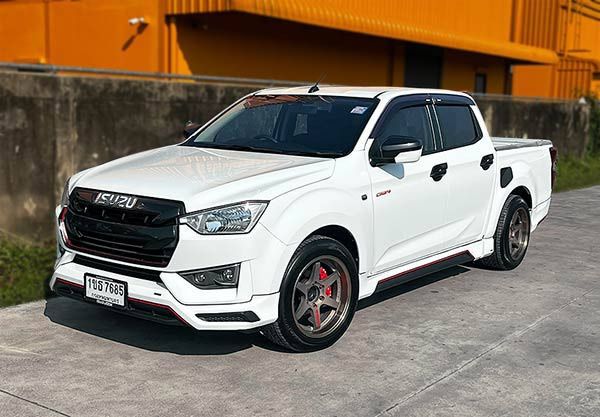 รถ Isuzu D-MAX 1.9 S สี ขาว