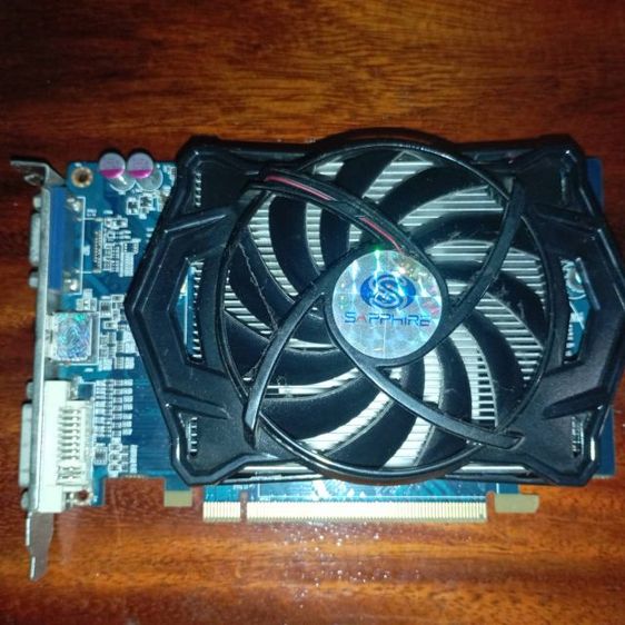 การ์ดจอรุ่นATI HD 4670 Memory Speed1600 MHzMemory TypeDDR-3Memory Interface 128BitMemory Size1024 MB.Bus Expansion TypePCI Express 2.0