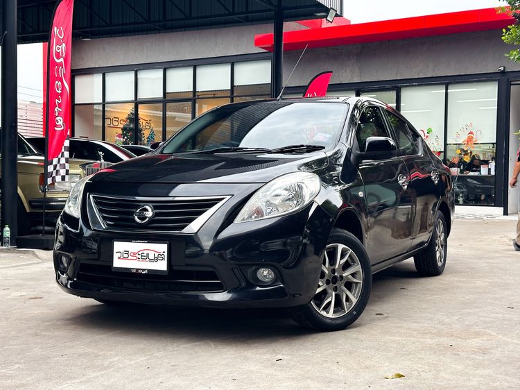 รถ Nissan Almera 1.2 E สี ดำ