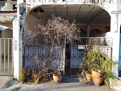 มีบางส่วน ทาวน์เฮ้าส์มือสองนนทบุรี หมู่บ้าน เพิ่มทรัพย์ งามวงศ์วาน 18 เเยก 3 รูปที่ 2