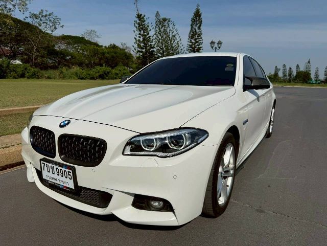 BMW Series 5 2010 525d Sedan ดีเซล ไม่ติดแก๊ส เกียร์อัตโนมัติ ขาว รูปที่ 2
