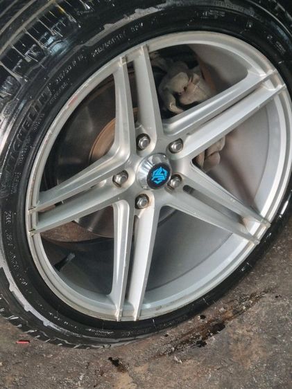 18" 5รู114(เทิร์นล้อเดิม เพิ่ม 2,500)(VOSSEN)กว้าง9" ใส่ Civic 5 รู Camry Accord Teana HRV CRV Nissan X Trail Nissan Juke ซิลฟี่ กระบะ 5 รู 114 ได้ทุกรุ่น ไม่แตกไม่ร้าว มีริ้วรอยตามการใช้งาน รูปที่ 12