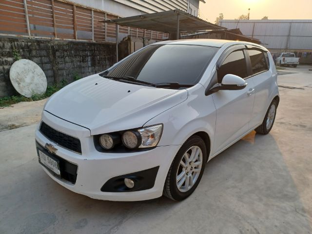 Chevrolet Sonic  2014 1.4 LT Sedan เบนซิน ไม่ติดแก๊ส เกียร์อัตโนมัติ ขาว รูปที่ 3
