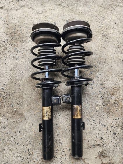 โช๊คหน้า BMW E90 