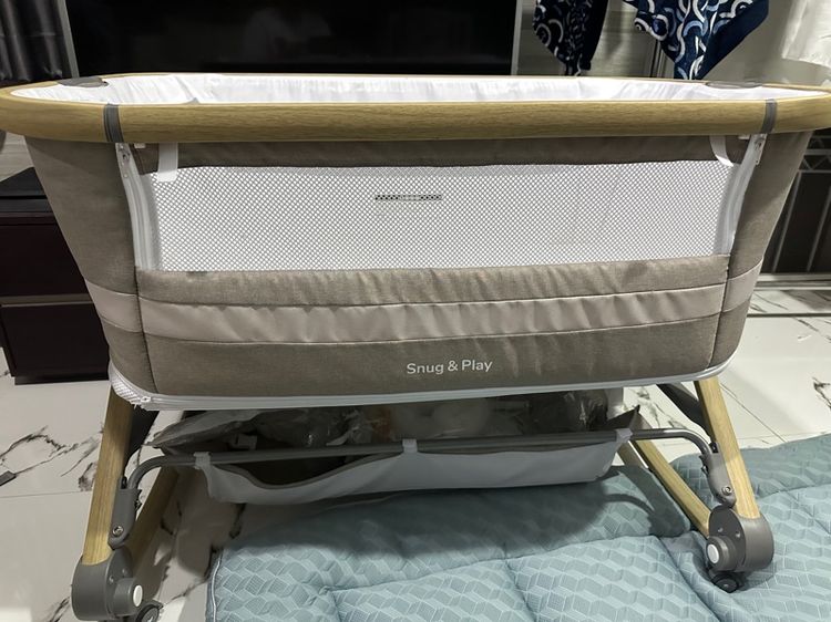 อื่นๆ ที่นอนเด็ก Glowy Bedside Crib รุ่น Snug and Play 