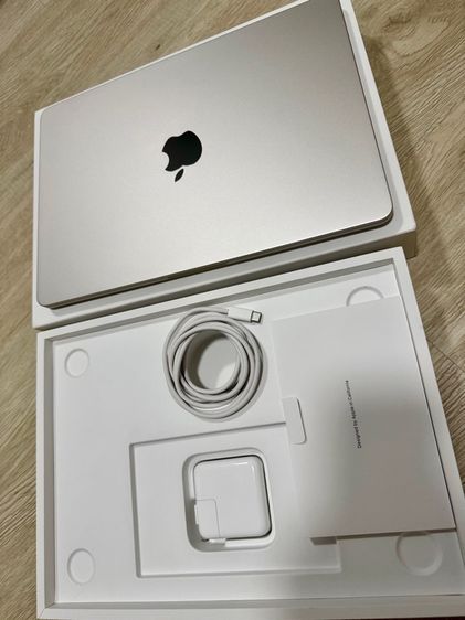 MacBook Air m4 13” 2025 